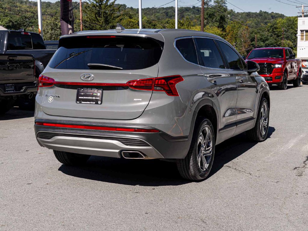 Used 2023 Hyundai Santa Fe SE w/ Cargo Package AWD/4WD image 4