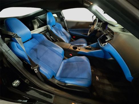 Used 2024 Nissan Z Performance w/ Floor Mat Package RWD image 18