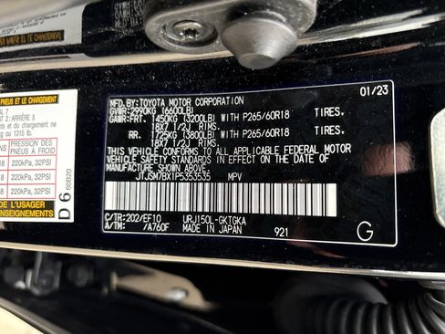 Certified 2023 Lexus GX 460 w/ Black Line Special Edition AWD/4WD image 19