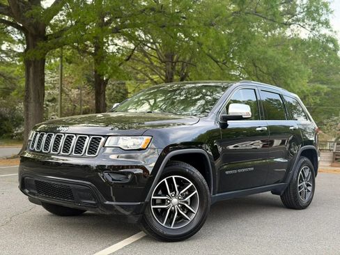Used 2018 Jeep Grand Cherokee Limited w/ Trailer Tow Group IV RWD image 2