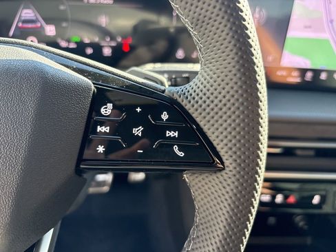 New 2025 Audi SQ5 Prestige image 22