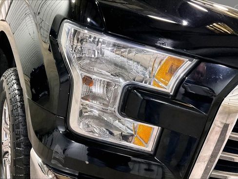 Used 2017 Ford F150 XLT w/ Equipment Group 302A Luxury AWD/4WD image 4