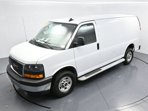 Used 2023 GMC Savana 2500 w/ Driver Convenience Package image 27