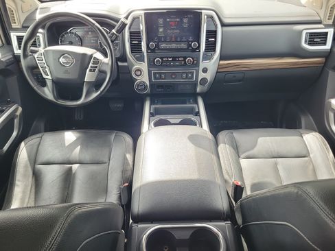 Used 2020 Nissan Titan SL w/ Moonroof Package AWD/4WD image 14
