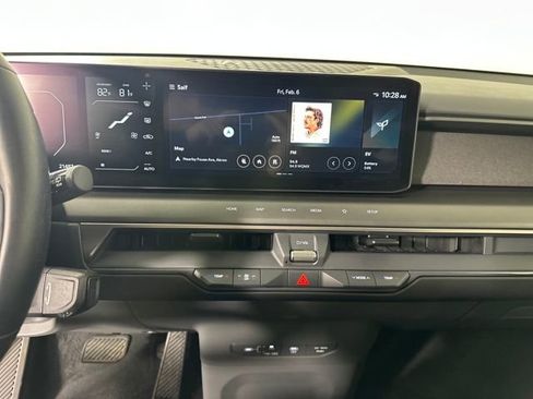 Used 2024 Kia EV9 Wind image 21