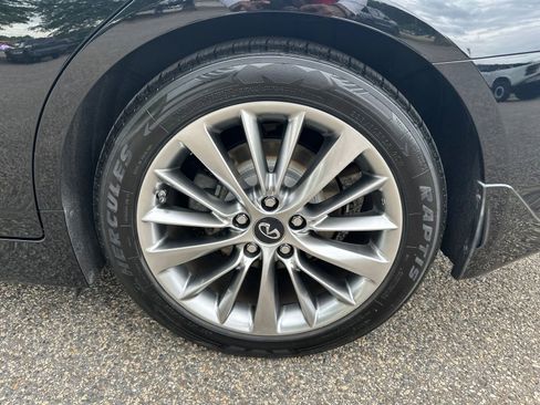 Used 2019 INFINITI Q50 Luxe w/ Essential Package (3.0T Luxe) RWD image 17