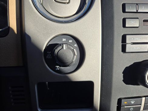 Used 2012 Ford F150 XLT w/ XLT Chrome Pkg AWD/4WD image 17