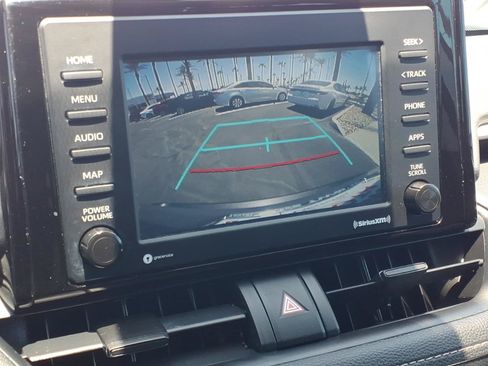 Used 2021 Toyota RAV4 LE w/ Carpet Mat Package (TMS) FWD image 17