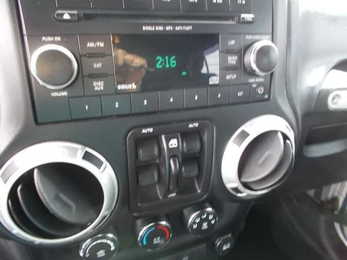 Used 2012 Jeep Wrangler Unlimited Sahara w/ Trailer Tow Group image 33