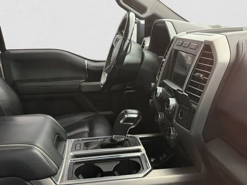 Used 2019 Ford F150 Platinum w/ Equipment Group 701A Luxury image 7