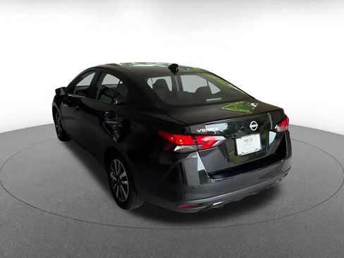 Used 2025 Nissan Versa SV FWD image 10