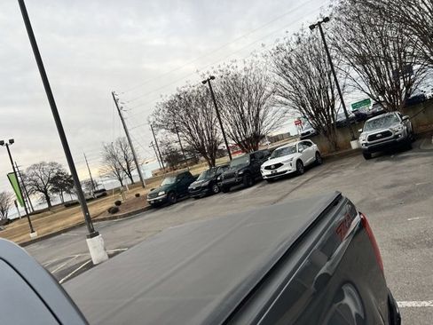 Used 2022 Chevrolet Colorado Z71 image 12