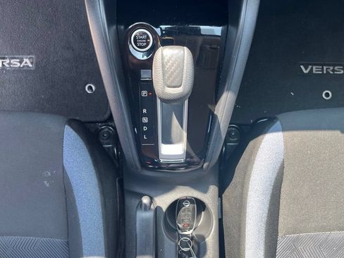 Used 2025 Nissan Versa SV FWD image 26