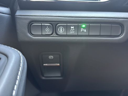 Used 2025 Acura MDX w/ Technology Package AWD/4WD image 32