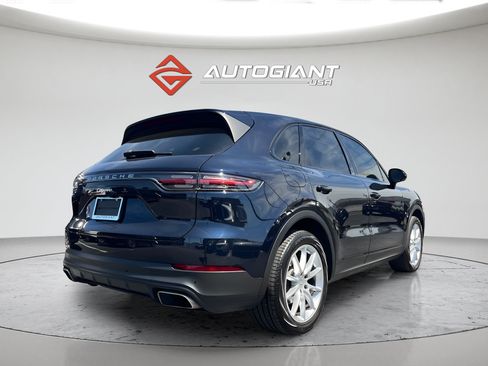 Used 2021 Porsche Cayenne AWD/4WD image 8