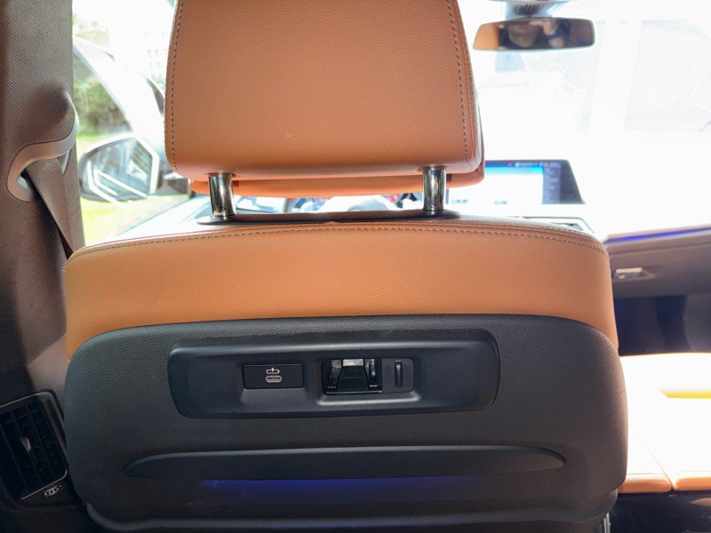 Used 2022 BMW X5 M50i w/ Executive Package AWD/4WD image 35