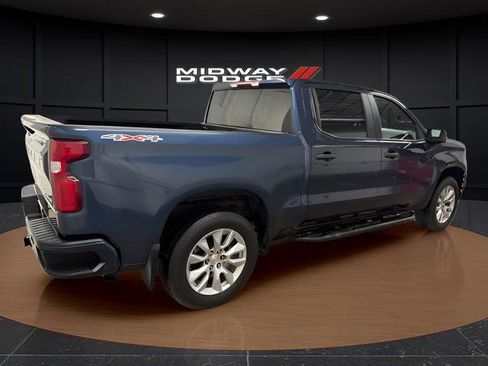Used 2020 Chevrolet Silverado 1500 Custom w/ Custom Value Package image 4