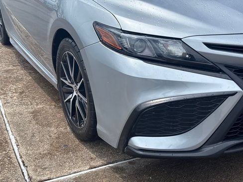 Used 2024 Toyota Camry SE FWD image 5