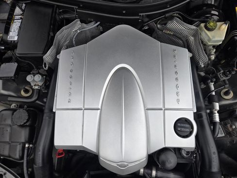 Used 2005 Chrysler Crossfire Limited image 18