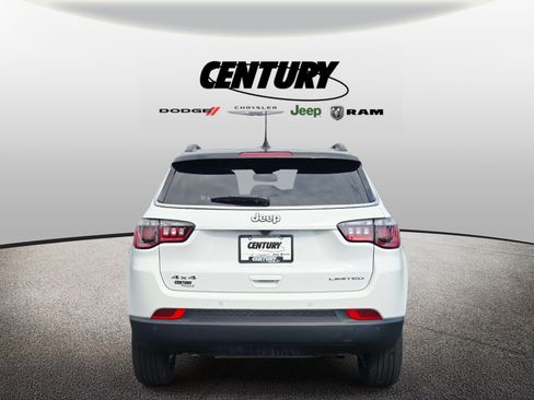 Used 2025 Jeep Compass Limited AWD/4WD image 5