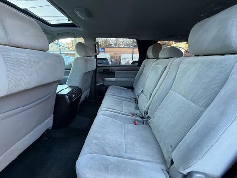 Used 2015 Toyota Sequoia SR5 image 44