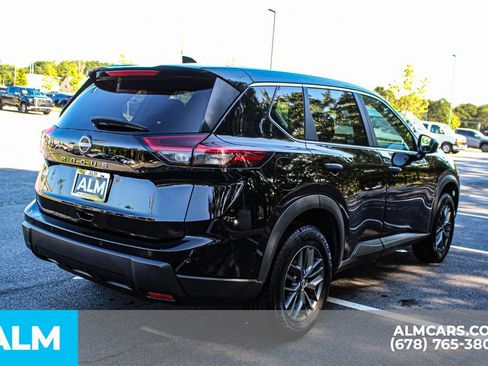 Used 2024 Nissan Rogue S FWD image 5