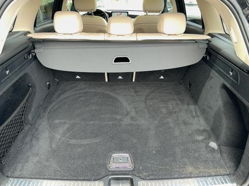 Used 2020 Mercedes-Benz GLC 300 4MATIC image 30