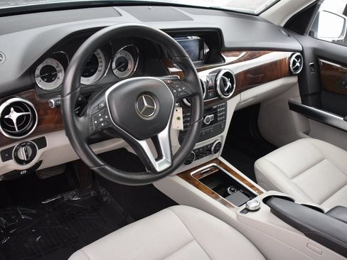 Used 2015 Mercedes-Benz GLK 350 2WD image 20