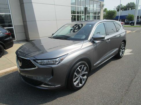 Certified 2024 Acura MDX SH-AWD w/ Technology Package image 2
