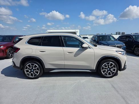 New 2026 BMW X1 xDrive28i image 3