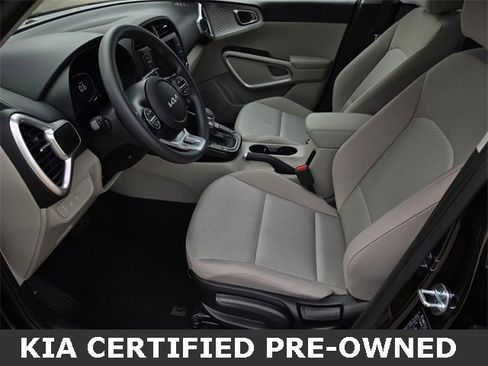 Certified 2025 Kia Soul LX image 19