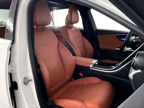 Used 2023 Mercedes-Benz C 300 4MATIC Sedan image 7