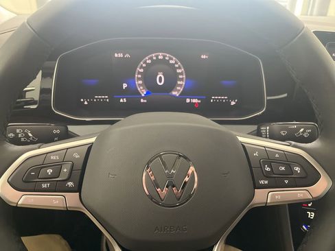 New 2026 Volkswagen Jetta SE FWD image 17