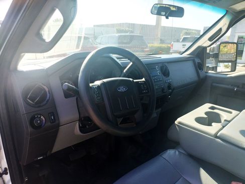 Used 2016 Ford F250 XL w/ Power Equipment Group image 15