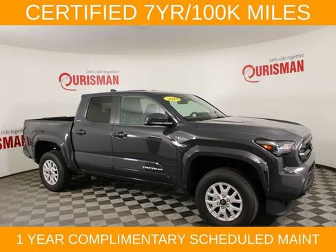 Used 2024 Toyota Tacoma SR5 AWD/4WD image 9