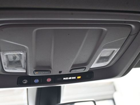 Used 2021 Chevrolet Silverado 1500 Custom image 29