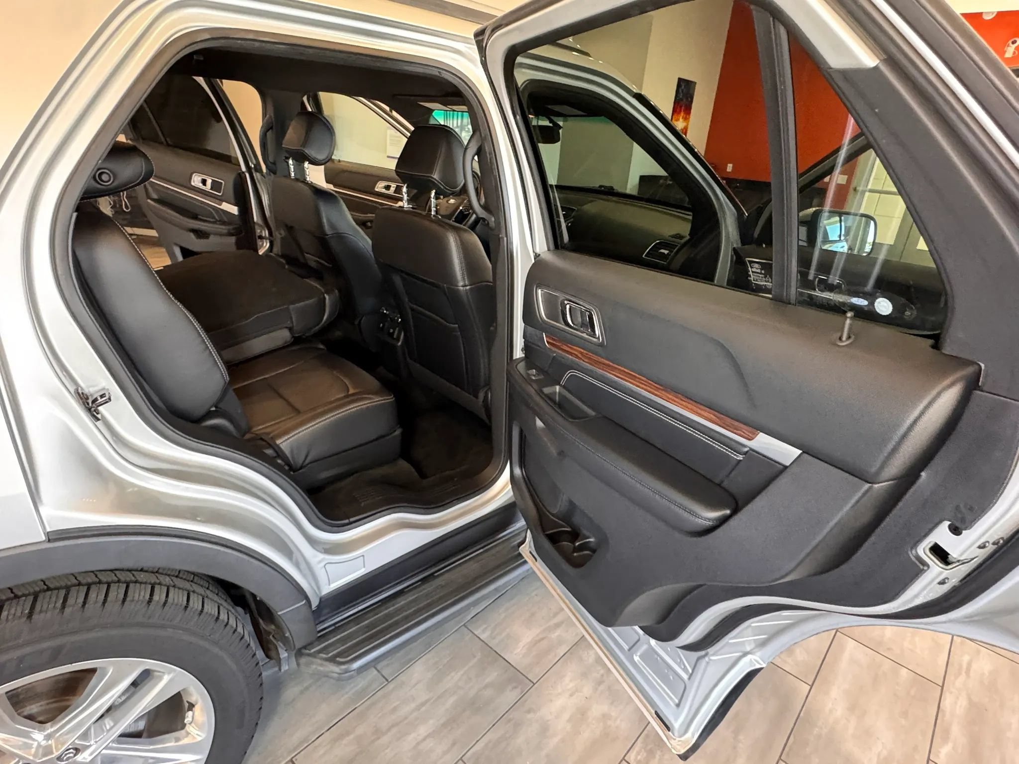 Used 2017 Ford Explorer Limited FWD image 48