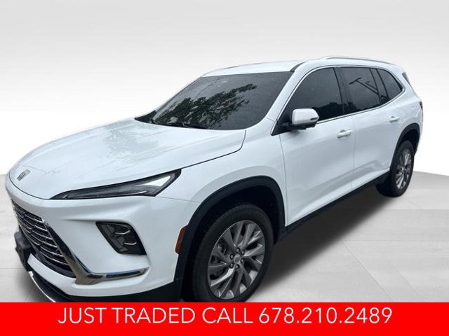 Used 2025 Buick Enclave Preferred FWD image 1