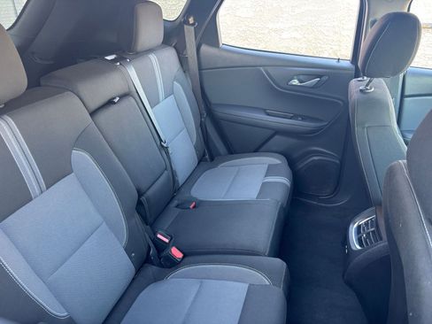 Used 2025 Chevrolet Blazer LT image 37