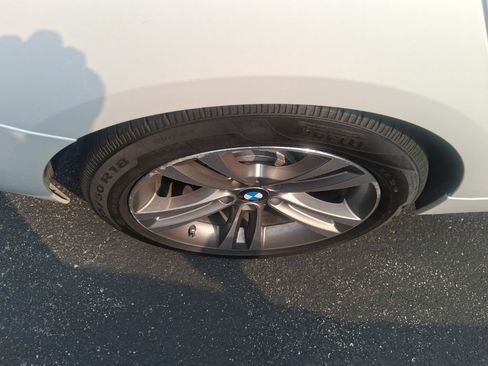 Used 2018 BMW 330i Gran Turismo xDrive AWD/4WD image 7