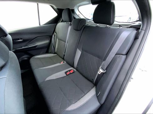 Used 2020 Nissan Kicks SV image 20