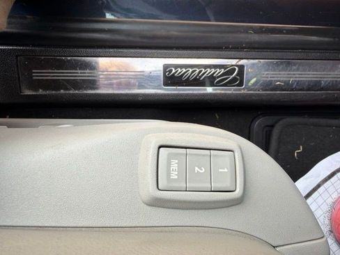 Used 2016 Cadillac SRX Luxury w/ Driver Awareness Package AWD/4WD image 29