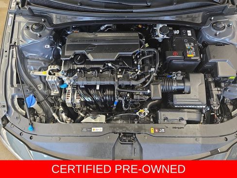 Certified 2025 Hyundai Elantra SEL w/ Cargo Package FWD image 31