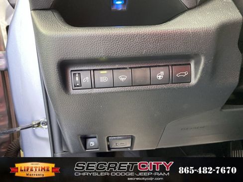 Used 2021 Toyota RAV4 XSE image 14