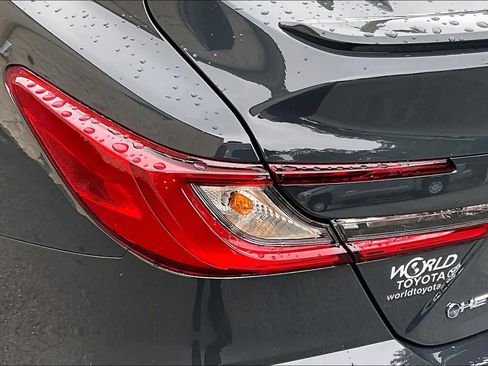 Used 2026 Toyota Camry SE w/ Convenience Package FWD image 29
