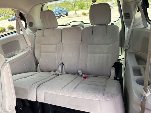 Used 2014 Dodge Grand Caravan SE w/ Quick Order Package 29E SE FWD image 17