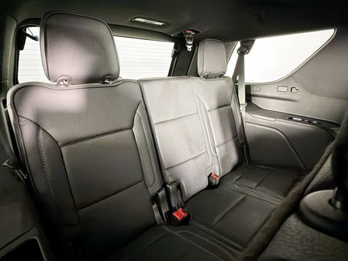 Used 2022 GMC Yukon Denali AWD/4WD image 27