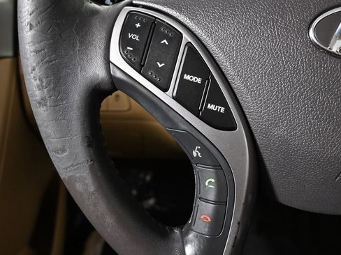 Used 2013 Hyundai Elantra Limited image 33