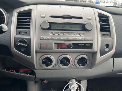 Used 2006 Toyota Tacoma 4x4 Access Cab V6 image 5