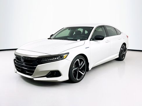Used 2022 Honda Accord Sport image 3